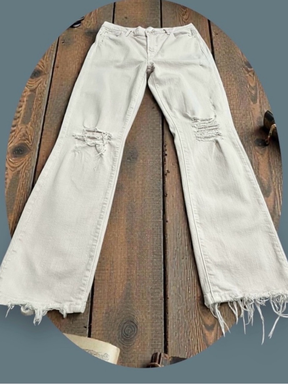 Mother Superior High Waisted Rascal Ankle Jeans. Super light pink. Size: 32